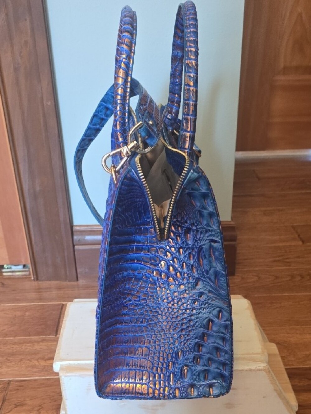 Blue Croc-Embossed Structured Tote Bag - Picture 4 of 10